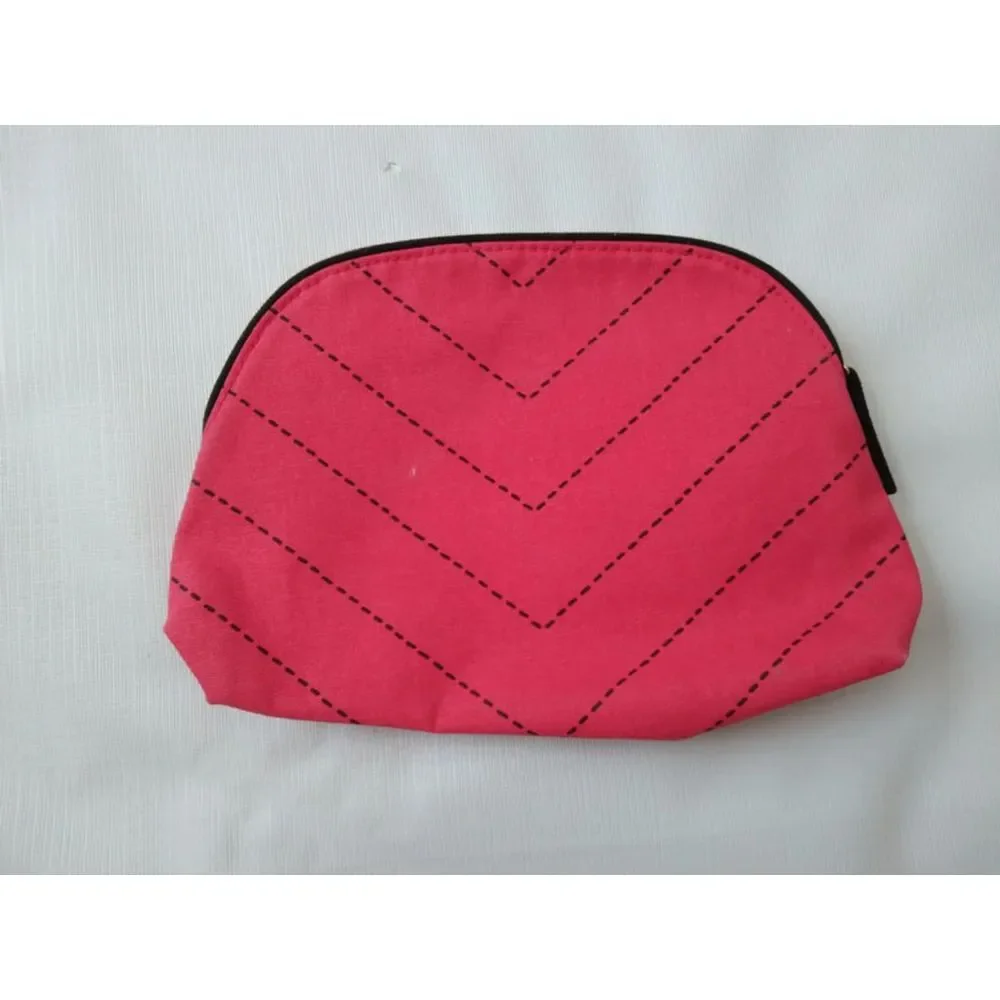 Equate Brushes and Estee Lauder Reddish Pink Make Up Bag & Make Up Tools Bundle